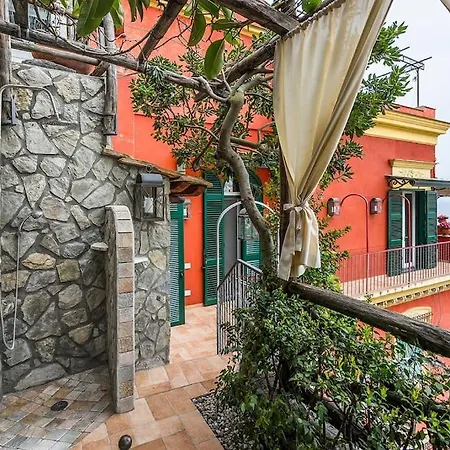 La Casa Di Luna Amazing View For Up To 5 People Apartment